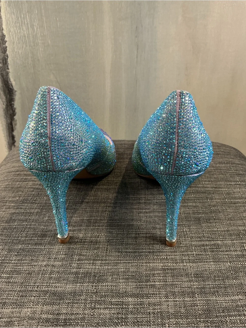 NIB Kenneth Cole NY Riley 85 Rhinestone Ombre Pumps in Blue & Purple Size 8.5